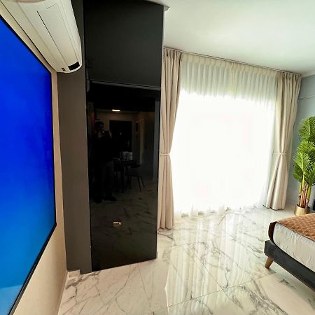 Blue Luxury Studio Mamaia Exterior foto